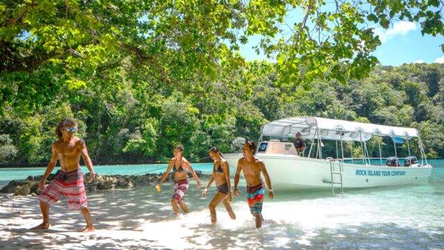 Lunch time at Rock Island with its beautiful scenery!